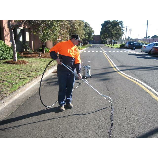 Enviro Crack Sealing Unit 20 Litre Pressure Pot Wand and Hose - Earthco Projects Store